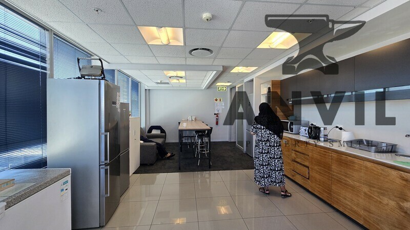 Convention Tower, Corner Heerengracht and Walter Sisulu Aveune - 10th Floor property image 24