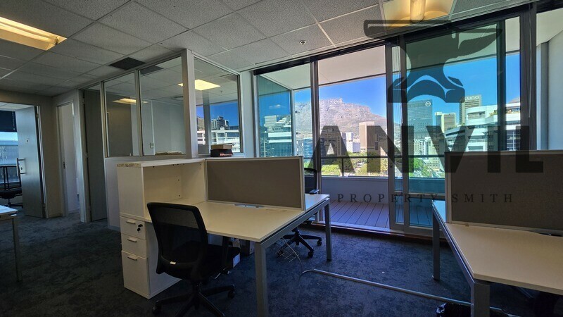 Convention Tower, Corner Heerengracht and Walter Sisulu Aveune - 10th Floor property image 45