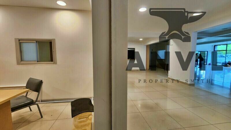 3 Devon Valley Road, Stellenbosch - 3 Devon Valley Road, Stellenbosch property image 4