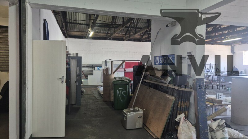 39 Eaton Road - 3 Units (1051m2) property image 4