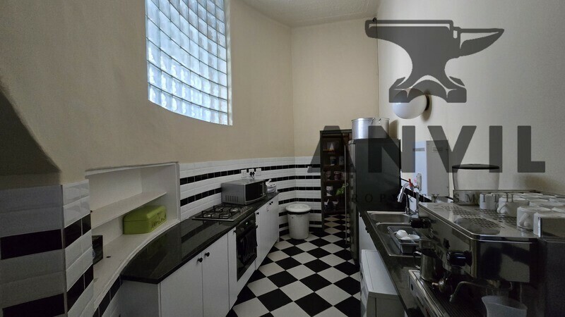 16 Vredehoek Ave - Building property image 9