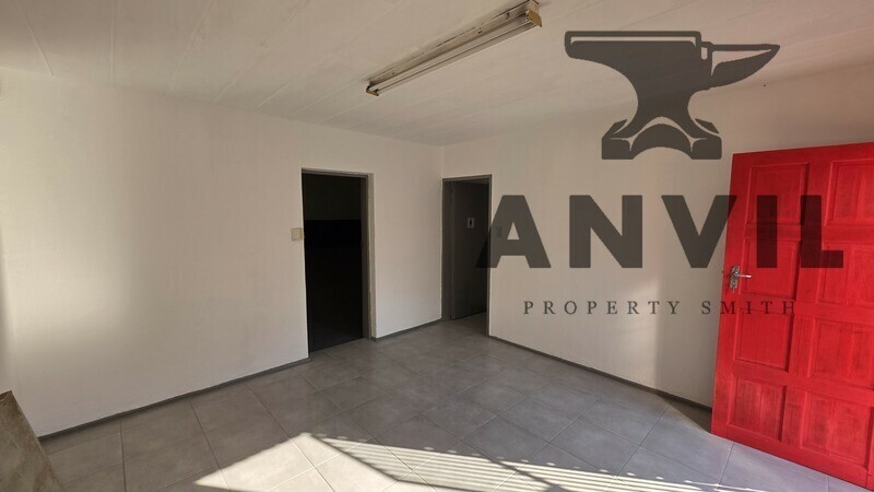 Gateway Industrial Park, 21 Graniet Road  - Unit 15. property image 6