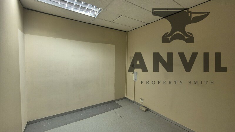 31 Princess of Wales Terrace, Parktown - First floor door 01 property image 10