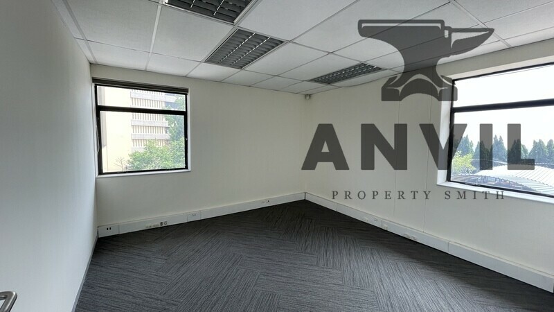 Constantia Ridge - Half Floor property image 8