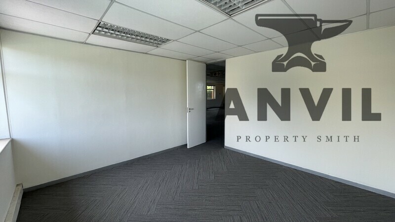 Constantia Ridge - Half Floor property image 12