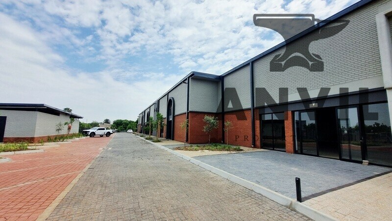 Inside Out Showroom / Warehouse Park - Unit 2 property image 26