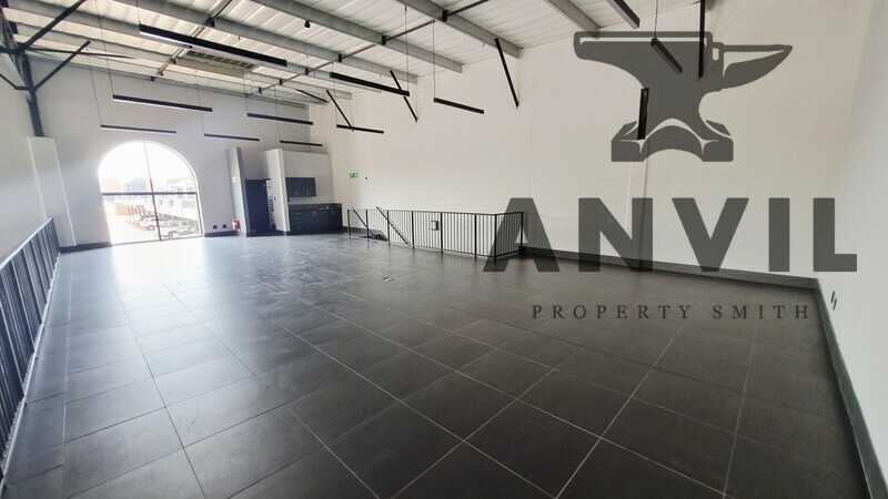 Inside Out Showroom / Warehouse Park - Unit 2 property image 18