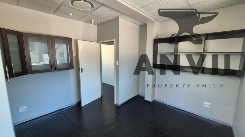 Evergreen Office Park, 174 Cape Road, Mill Park Port Elizabeth - Front Building, 75sqm Unit property image 6