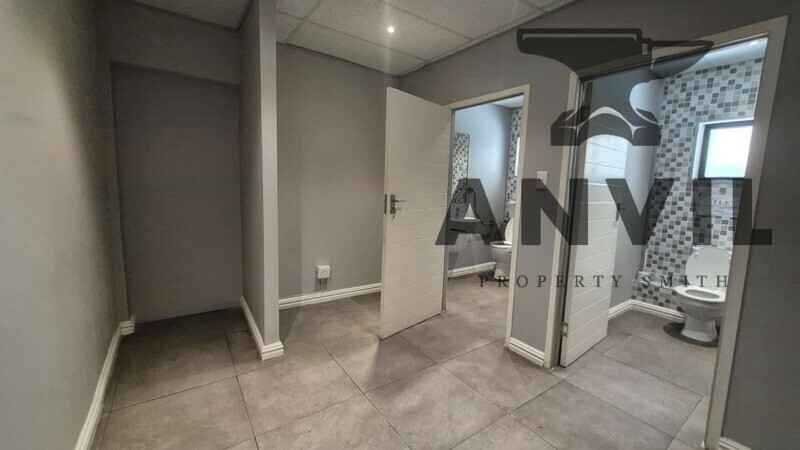 Evergreen Office Park, 174 Cape Road, Mill Park Port Elizabeth - Front Building, 75sqm Unit property image 8