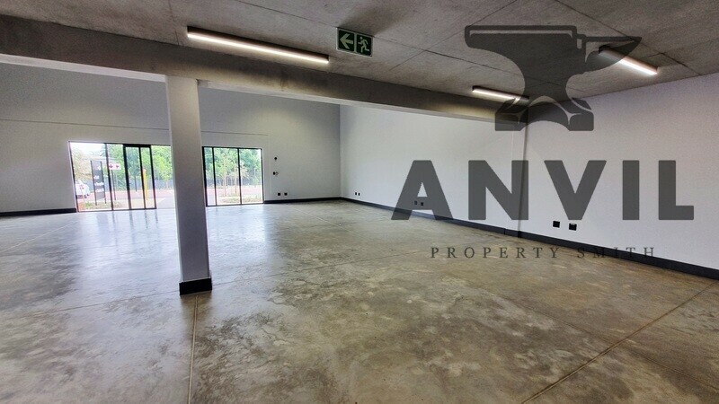 Inside Out Showroom / Warehouse Park - Unit 1 property image 8