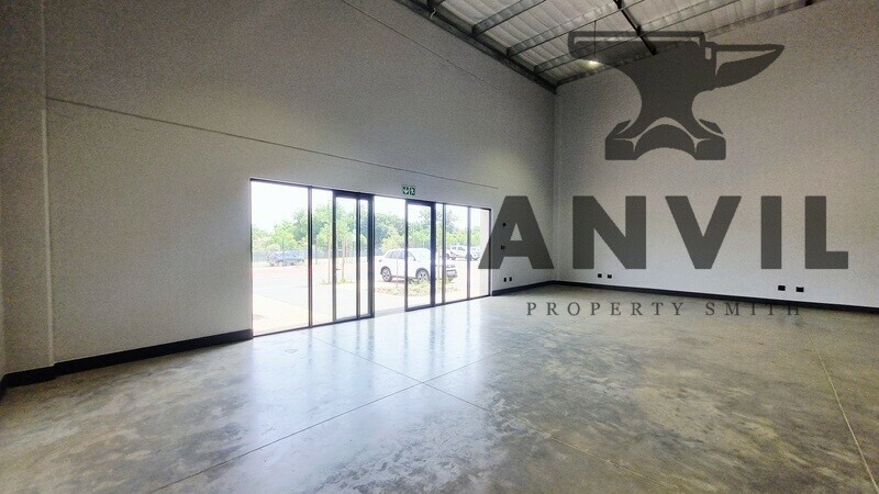 Inside Out Showroom / Warehouse Park - Unit 1 property image 11