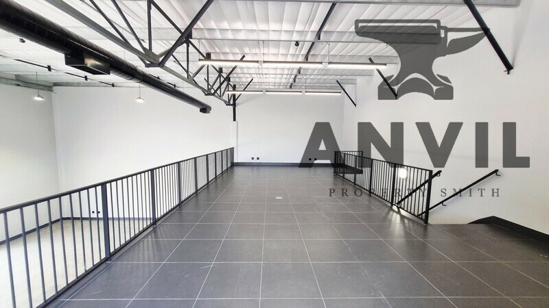 Inside Out Showroom / Warehouse Park - Unit 1 property image 14