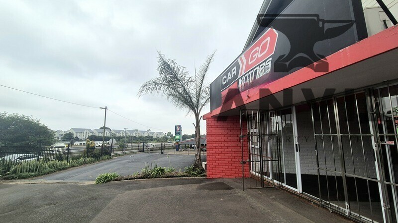 33 Old Main Road - Car Dealership Unit property image 12
