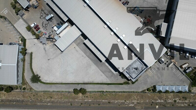 Montague Park  - 2480sqm Warehouse to Let property image 9