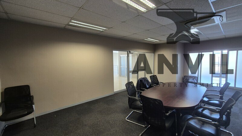 Montague Park  - 2480sqm Warehouse to Let property image 11