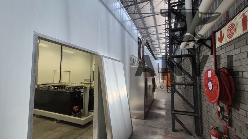 Montague Park  - 2480sqm Warehouse to Let property image 25