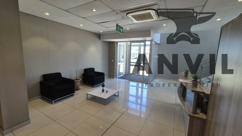 Montague Park  - 2480sqm Warehouse to Let property image 31