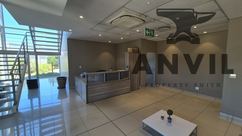 Montague Park  - 2480sqm Warehouse to Let property image 32