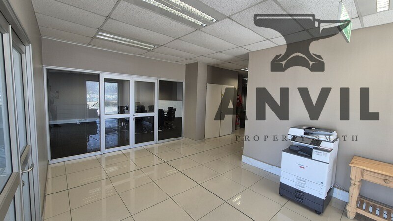 Montague Park  - 2480sqm Warehouse to Let property image 34