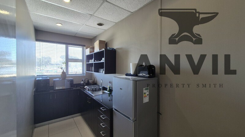 Montague Park  - 2480sqm Warehouse to Let property image 38