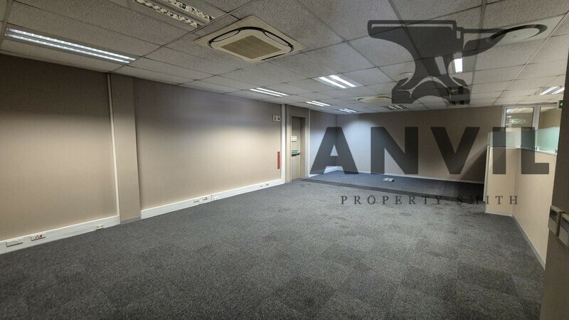 Montague Park  - 2480sqm Warehouse to Let property image 39