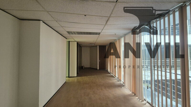 31 Princess of Wales Terrace, Parktown - Entire Building property image 17