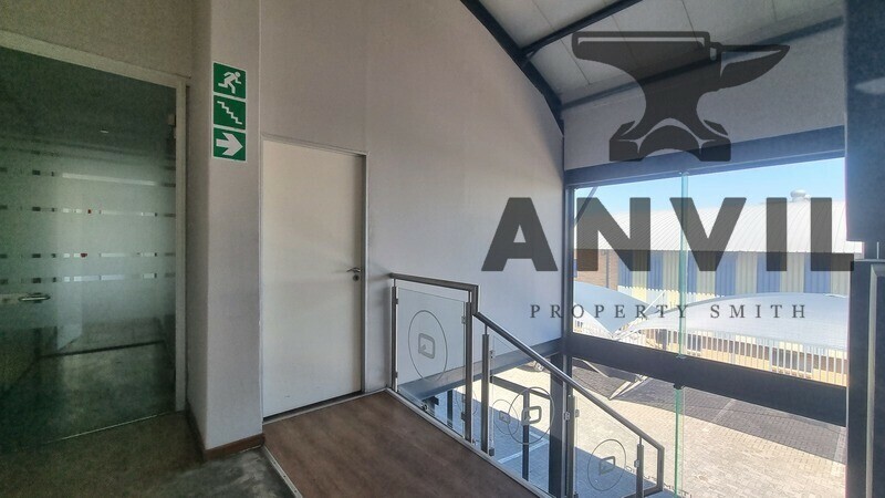 352 Angus Cresent - unit 1 property image 4