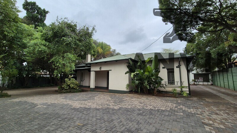 786 Jan Shoba - Freestanding unit  property image 5