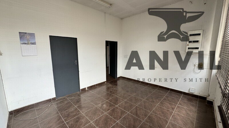 8 Minerva Ave, Lea Glen, Randburg - 1400m² Freestanding Industrial building To Rent - Lea Glen property image 7