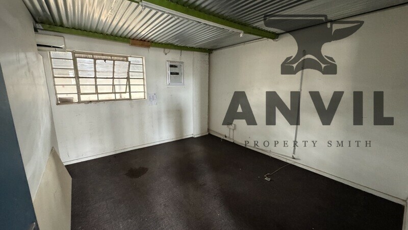 8 Minerva Ave, Lea Glen, Randburg - 1400m² Freestanding Industrial building To Rent - Lea Glen property image 14