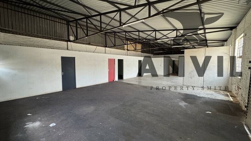 8 Minerva Ave, Lea Glen, Randburg - 1400m² Freestanding Industrial building To Rent - Lea Glen property image 16