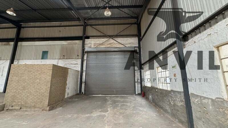 8 Minerva Ave, Lea Glen, Randburg - 1400m² Freestanding Industrial building To Rent - Lea Glen property image 23