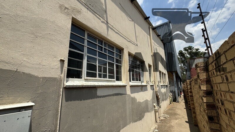 8 Minerva Ave, Lea Glen, Randburg - 1400m² Freestanding Industrial building To Rent - Lea Glen property image 26