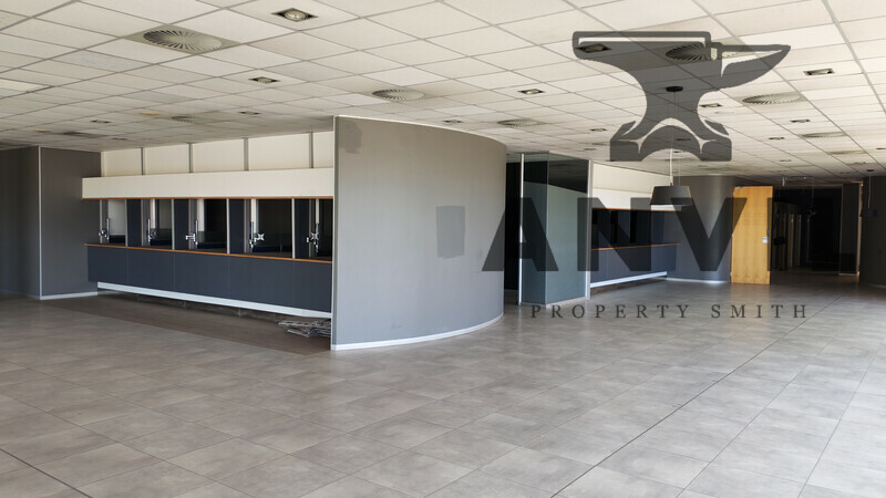 Standard Bank Building - Standard Bank Building property image 12