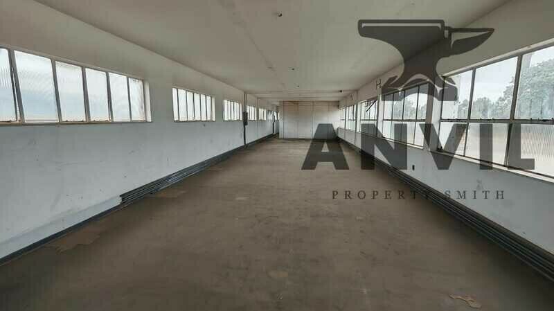 Warehouse to let in new era  - office space property image 8