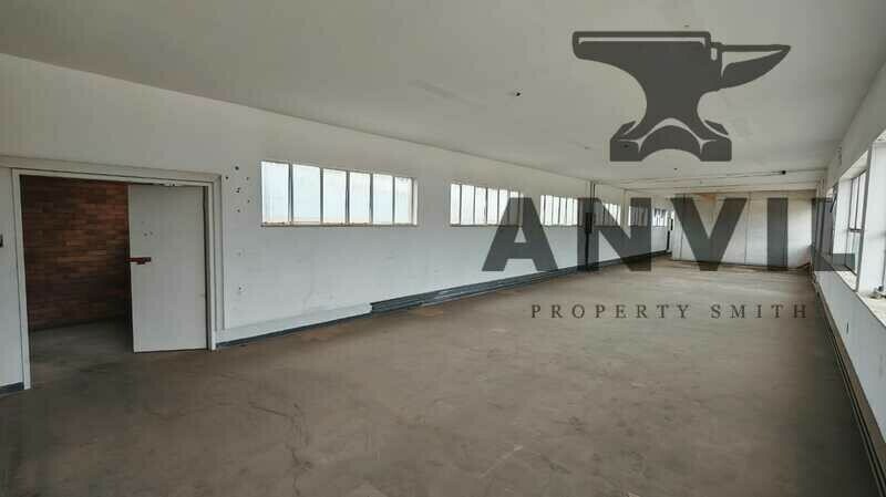Warehouse to let in new era  - office space property image 6