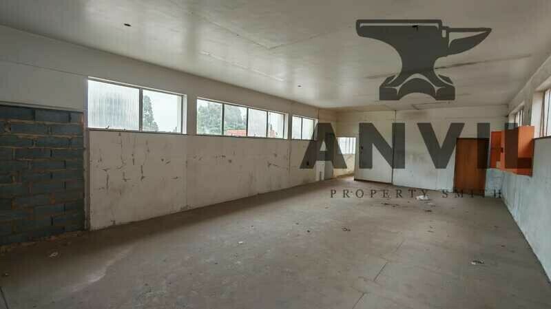 Warehouse to let in new era  - office space property image 19