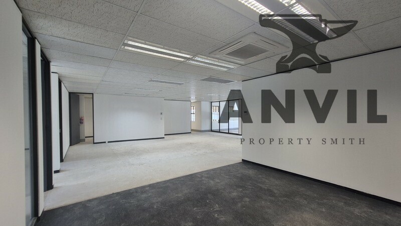 SIS House, Eton Office Park West - SIS House First Floor LHS property image 7