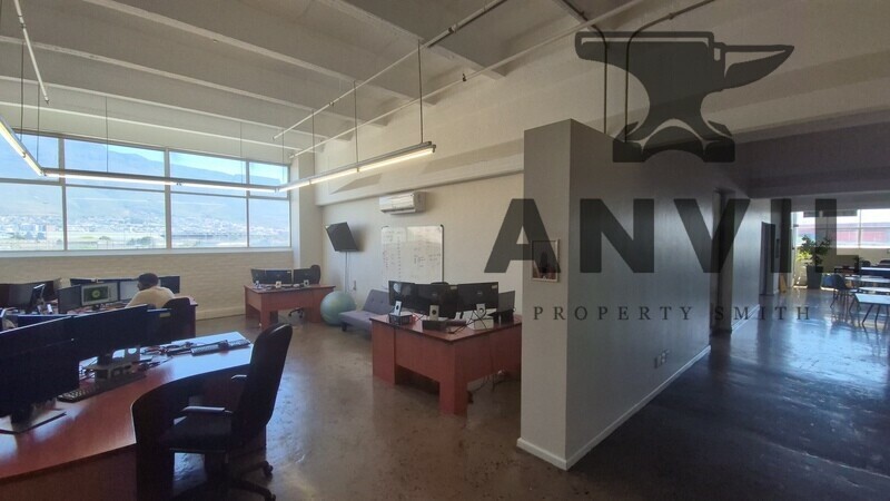 8 Wessex Road - Prime Offices property image 2