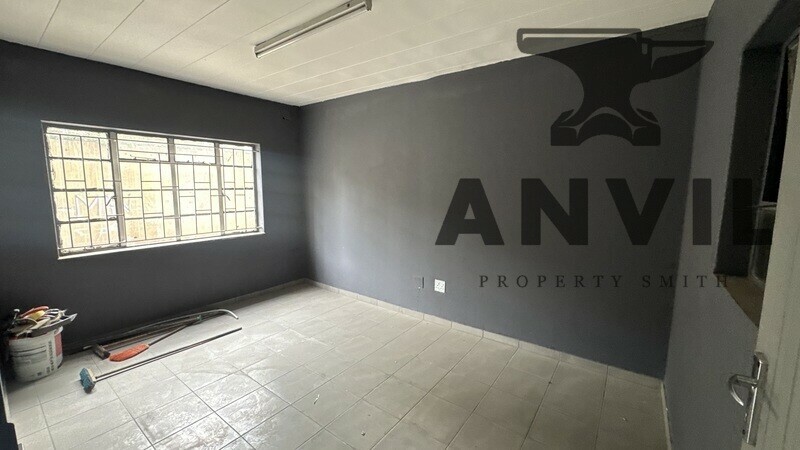 Complex 85, Stormill, Johannesburg - Unit 5 - Complex 85 Ratchet Ave property image 4