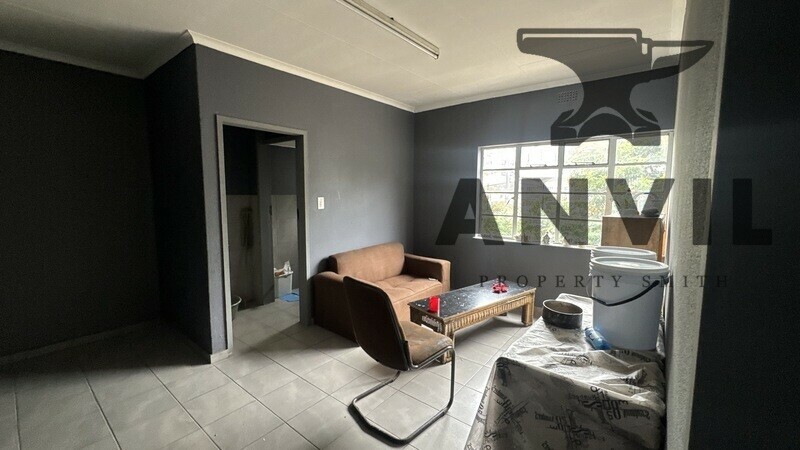 Complex 85, Stormill, Johannesburg - Unit 5 - Complex 85 Ratchet Ave property image 14