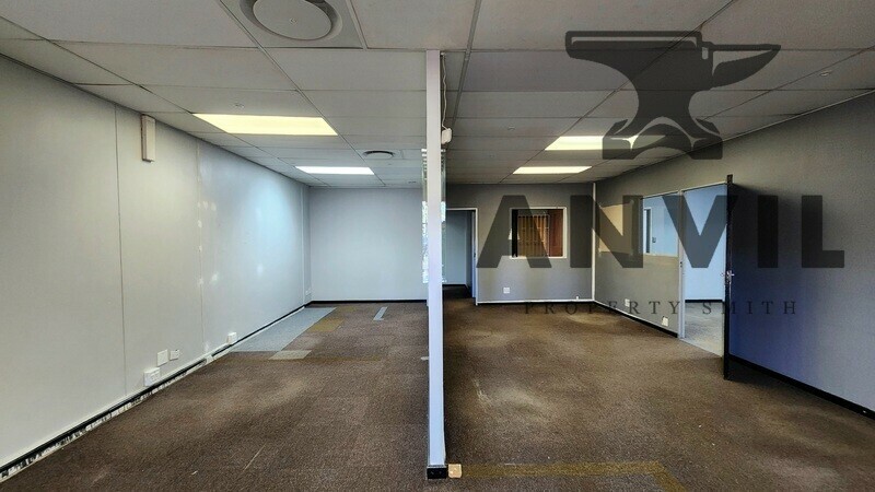 Old Dutch Square - Unit 6 property image 3