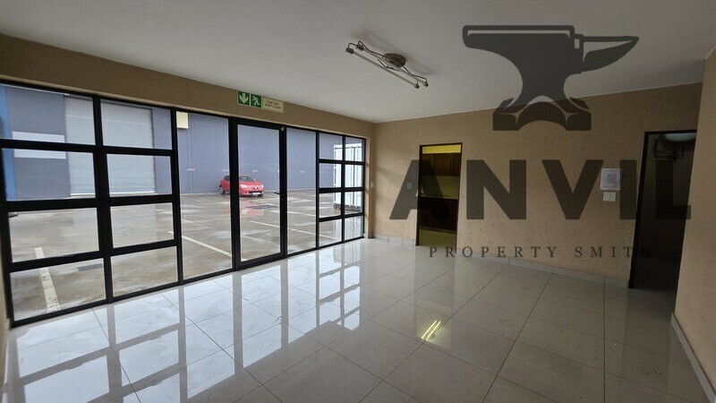 Pomona Junction - Unit 66 Lease property image 4