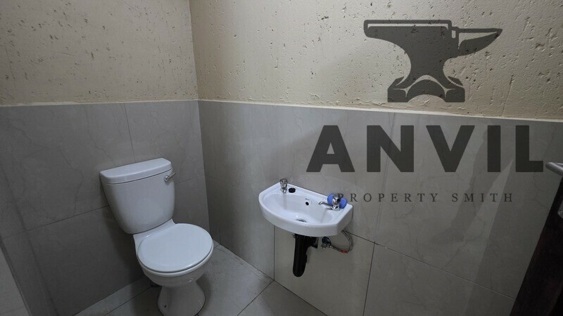 Pomona Junction - Unit 66 Lease property image 7