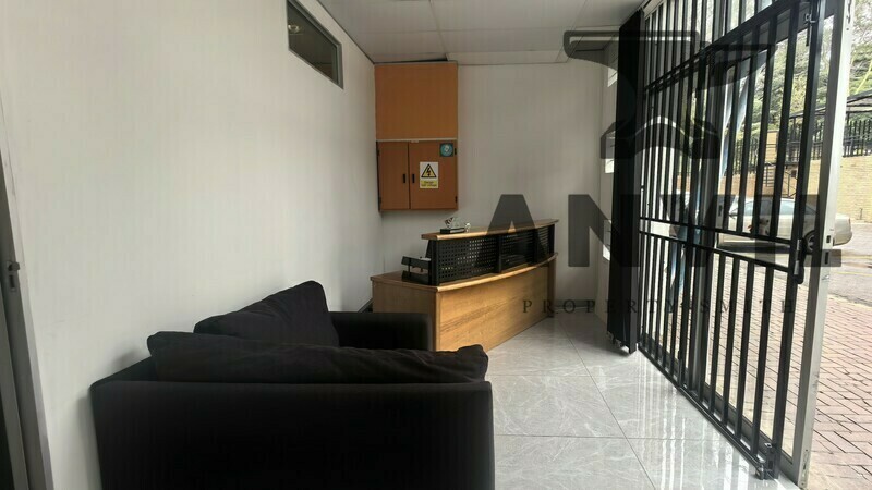 Skyview Retail Park - Unit 18 property image 6