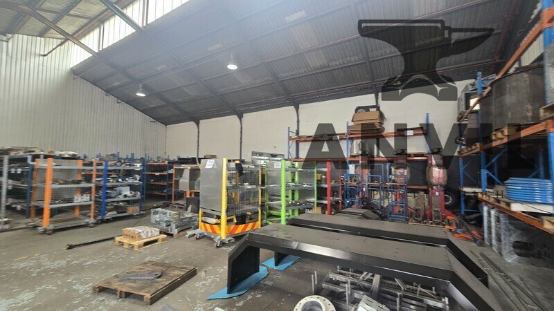 Silo Exchange - Front Unit + Smaller unit property image 6