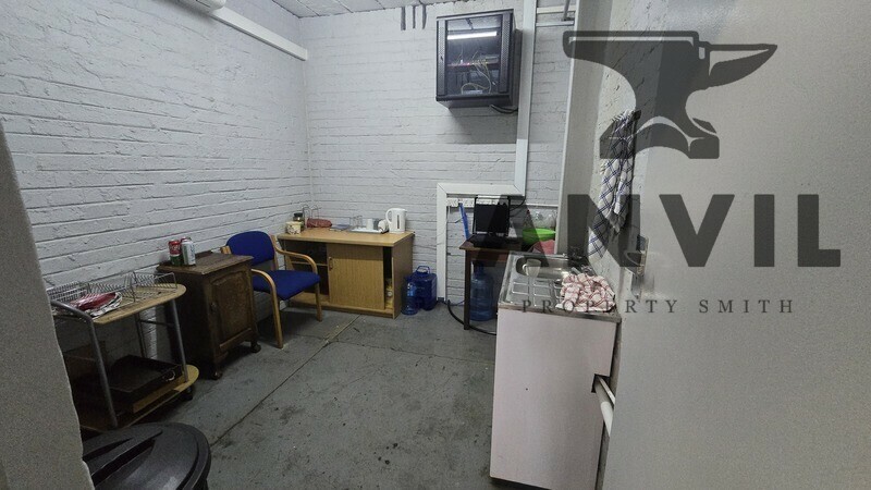 Silo Exchange - Front Unit + Smaller unit property image 13