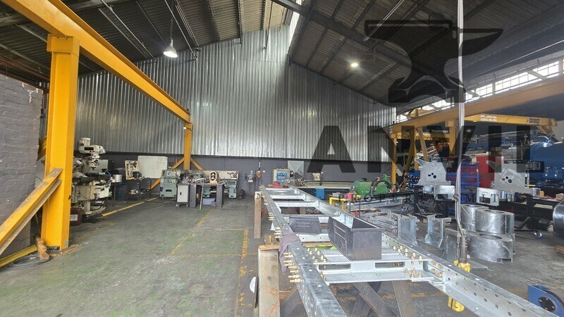 Silo Exchange - Front Unit + Smaller unit property image 31