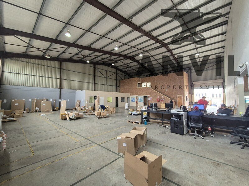 23 dakota Crescent  - 1,190m² A-Grade Warehouse To Let – Airport Park, Germiston property image 4