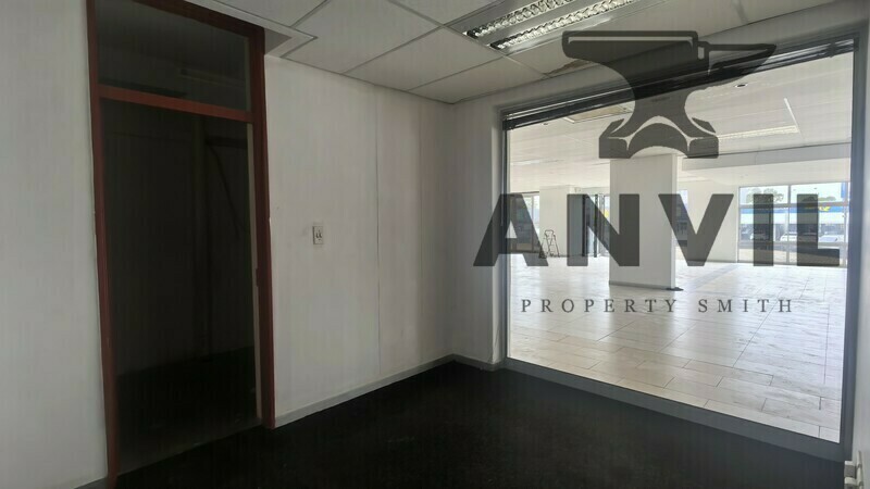 235 Bram Fischer, Drive  - Prime Dealership & Retail Space on Bram Fischer Drive – Randburg property image 12